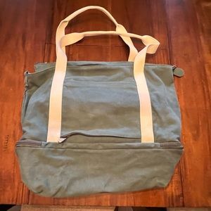 NWT Catalina Deluxe Tote